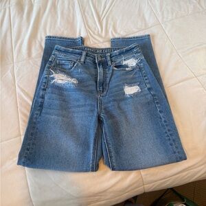 American Eagle Outfitters Women's Straight Leg Jeans in Blue